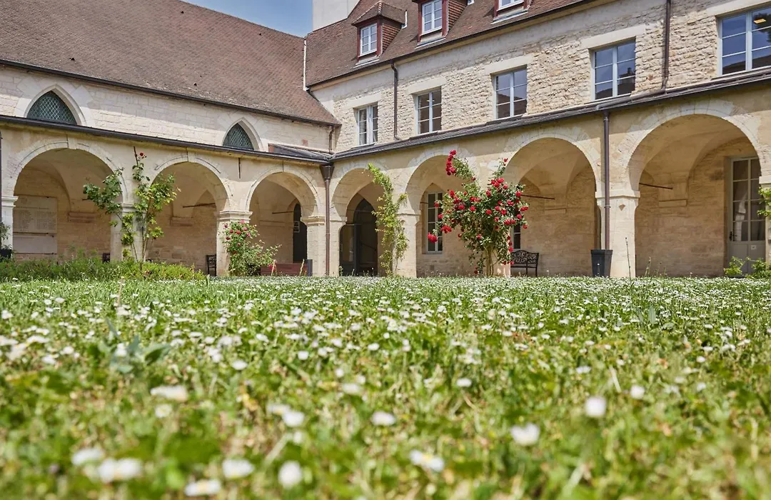 Appart'hôtel Odalys City - Dijon Centre Les Cordeliers-1